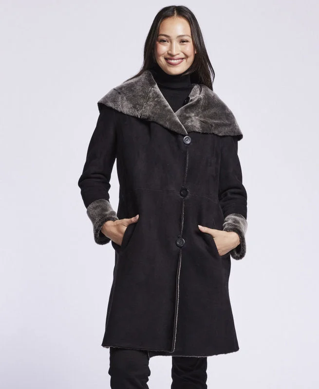 Stylish Ease #4284 Shearling coat with convertible collar   Gift of warmth