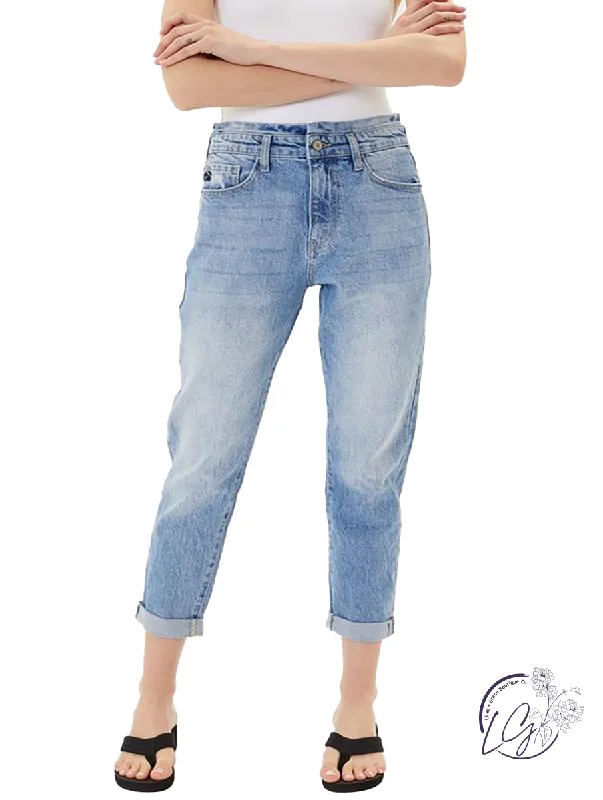 Retro Style Maeve High-Rise Mom Fit Capri by KanCan