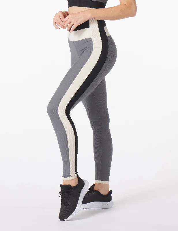 Directional Legging: Carbon/Oatmilk/Black