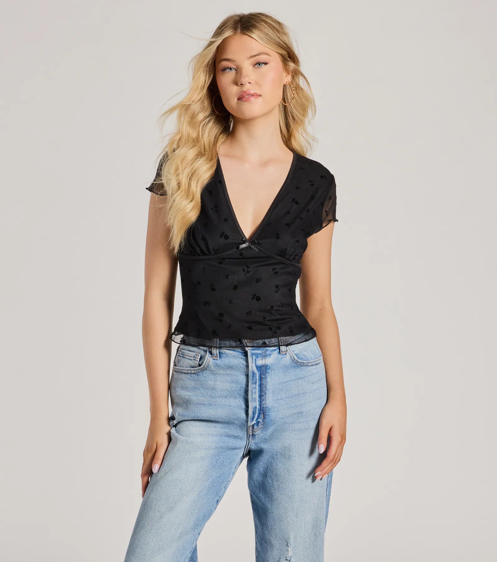 Fashion Must-have Mood Set V-Neck Floral Velvet Pattern Mesh Top
